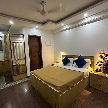 Hotel Dh Dharamshala Ngoại thất bức ảnh