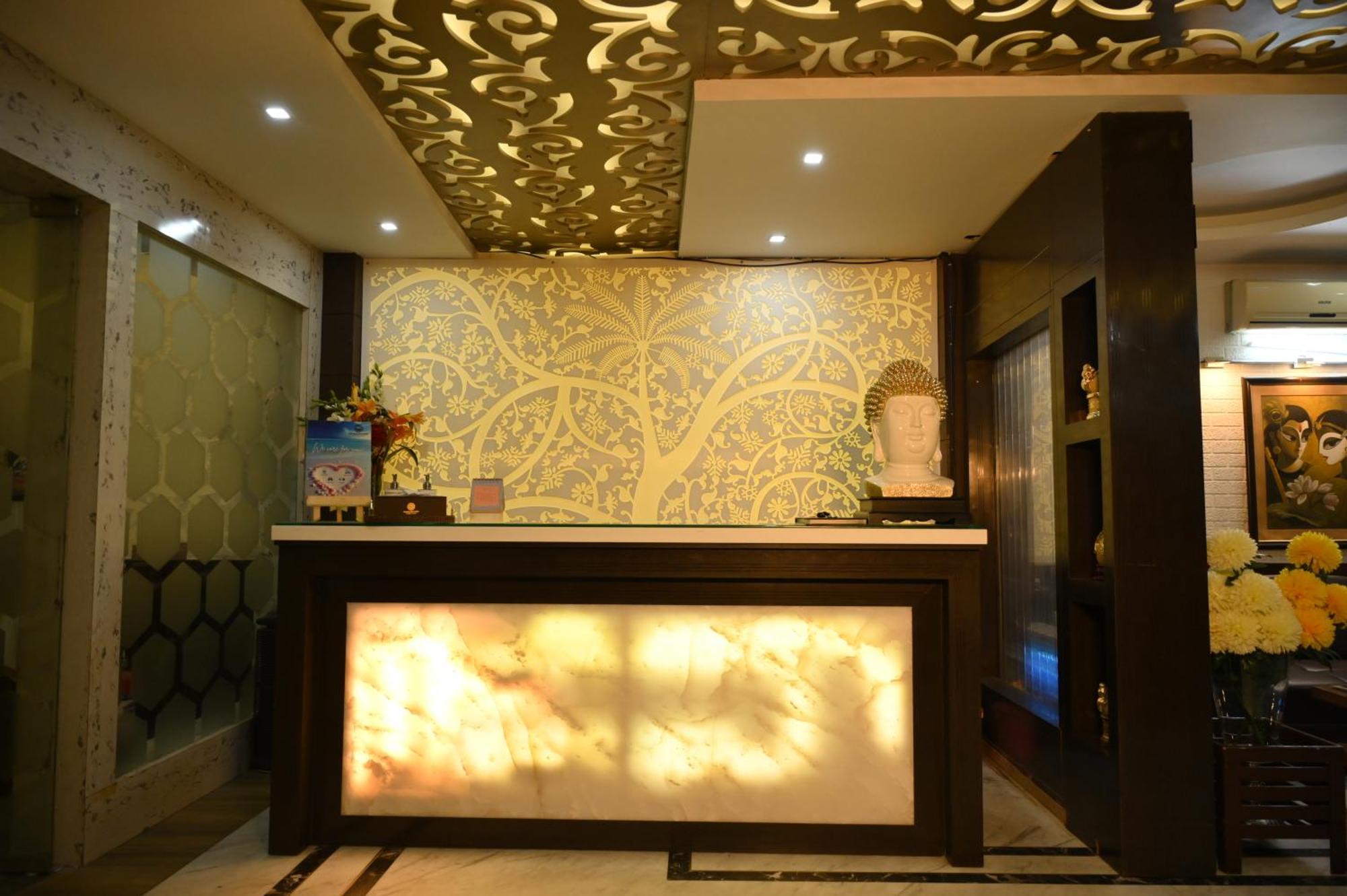 Hotel Dh Dharamshala Ngoại thất bức ảnh