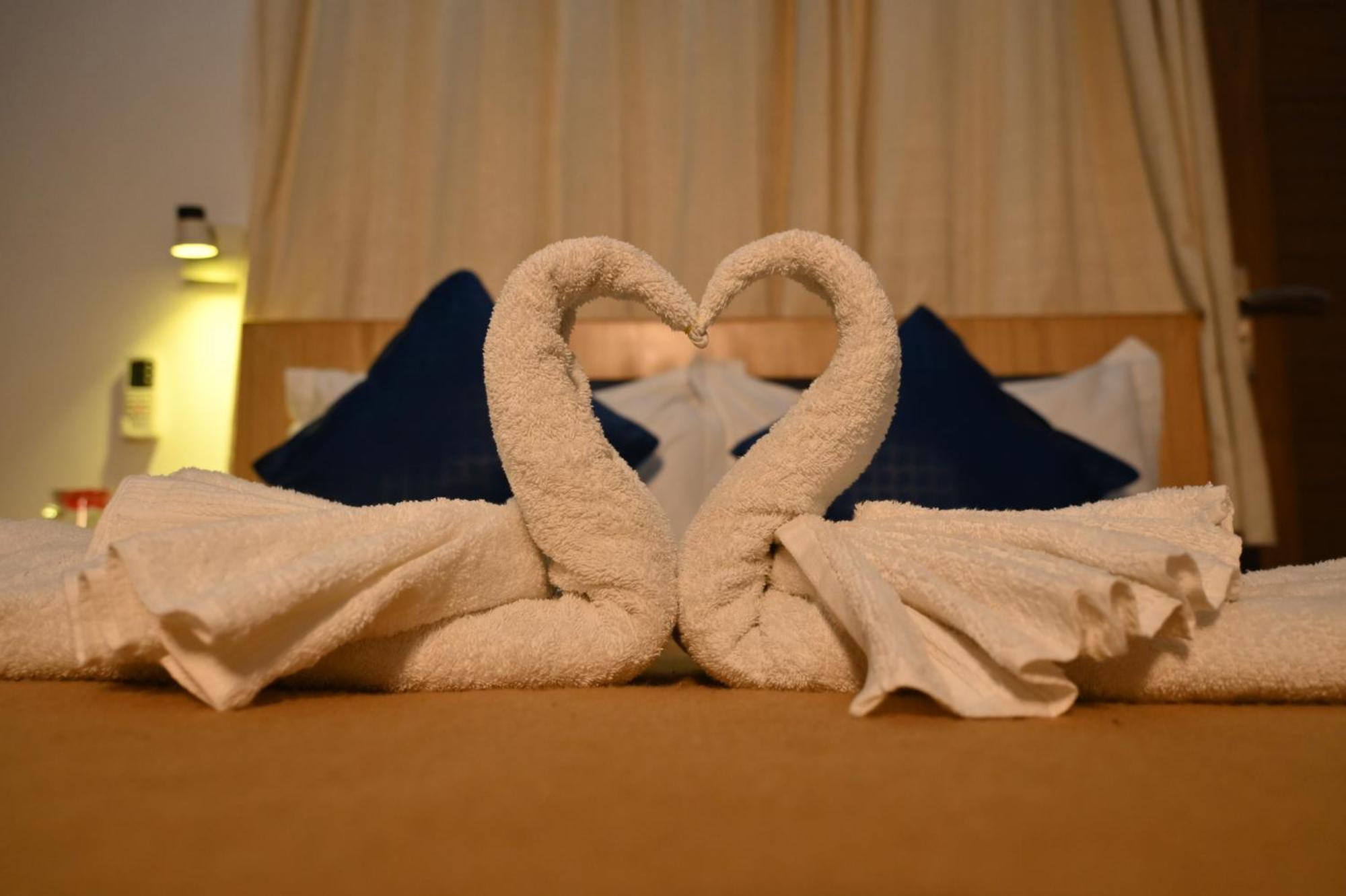 Hotel Dh Dharamshala Ngoại thất bức ảnh
