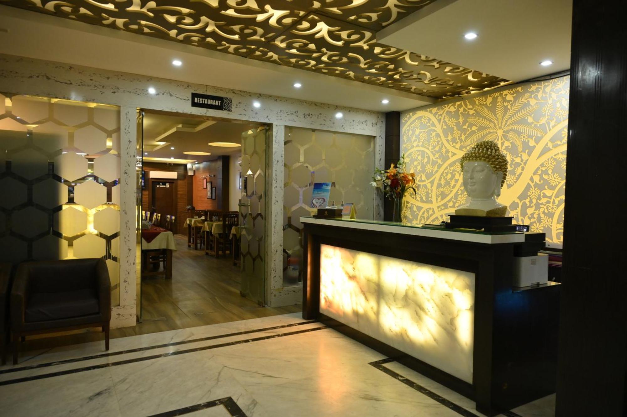 Hotel Dh Dharamshala Ngoại thất bức ảnh