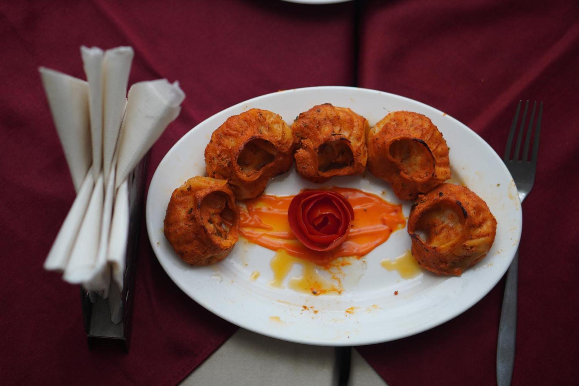 Hotel Dh Dharamshala Ngoại thất bức ảnh